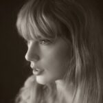 Once Again, Taylor Swift Exposes Herself