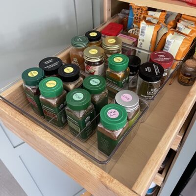 How to Organize Your Spice Shelf